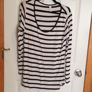 Lularoe XL Lynnae black and white stripes